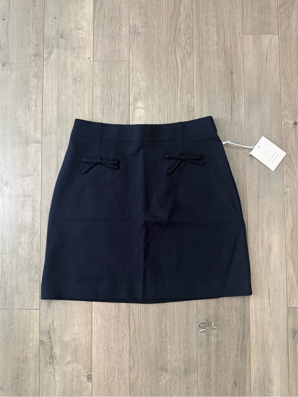Classic Navy Bow-Accent Women's Skirt NWT